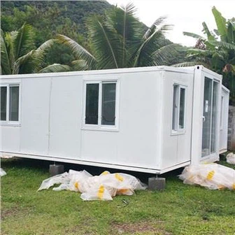 Μικροσκοπικά σπίτια με επεκτάσιμο κοντέινερ